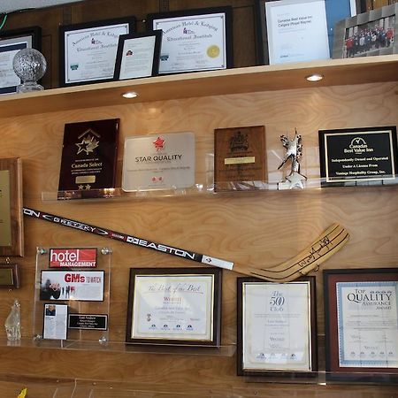 Canadas Best Value Inn YYC Kültér fotó