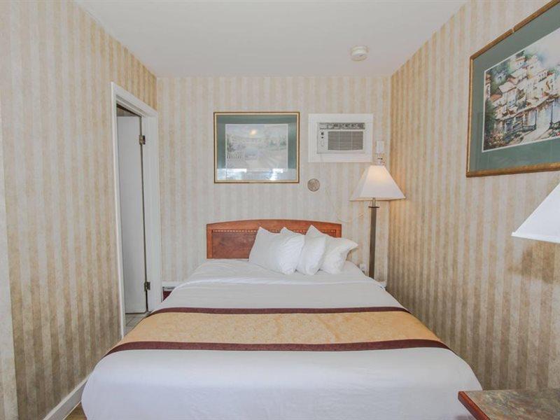 Canadas Best Value Inn YYC Kültér fotó